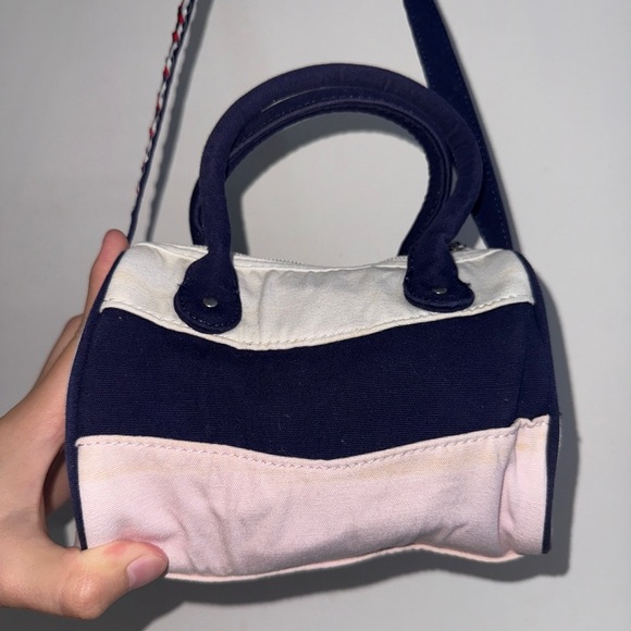 Tommy Hilfiger Mini Crossbody Bag - Picture 4 of 5
